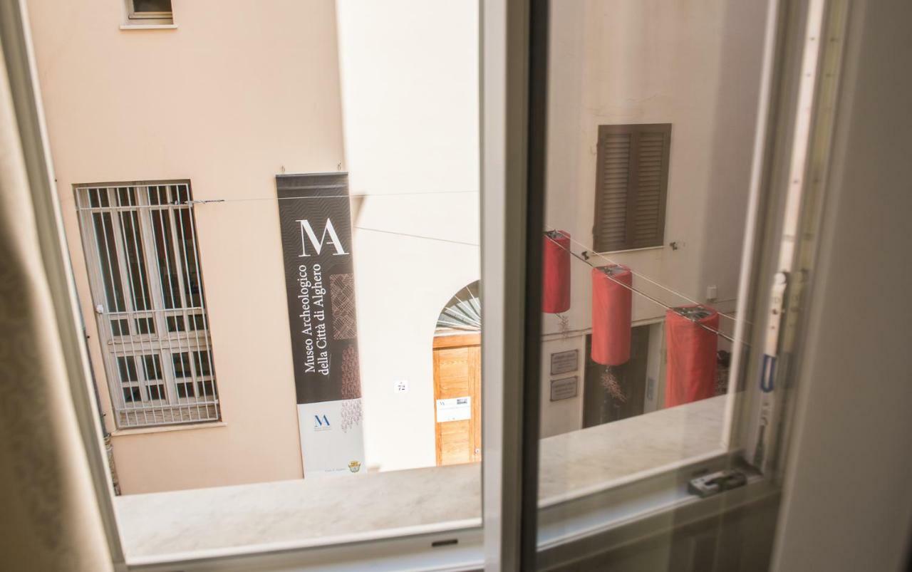 Piazza Ginnasio Affittacamere Alguer Exterior foto